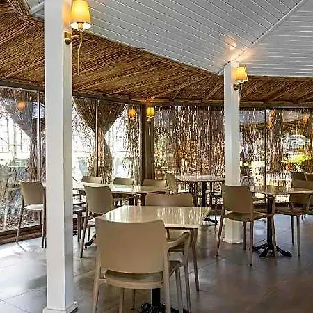 Ema Hotel